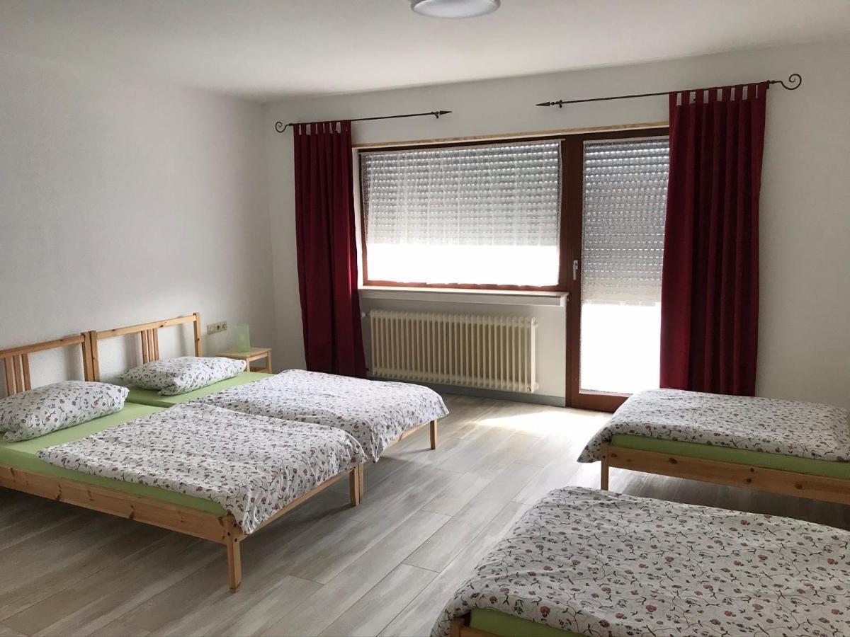 Gaestehaus Zur Schmiede Burghaun Zewnętrze zdjęcie